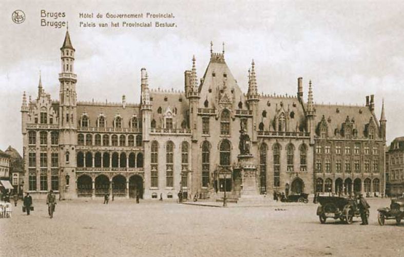 Здание муниципалитета в Брюгге, где проходила Первая международная конференция, посвященная Пакту Рериха