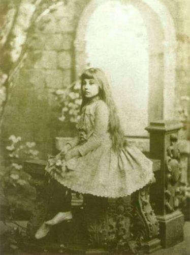08. Елена Шапошникова (1889)