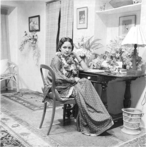 18. Девика Рани Рерих в имении Татагуни 25 декабря 1954 г. Бангалор, Индия